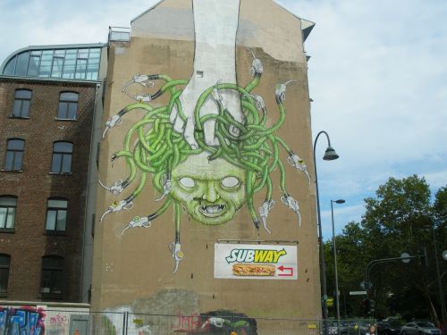 hauswand graffiti cologne