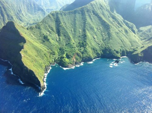 hawaii molokai cliffs