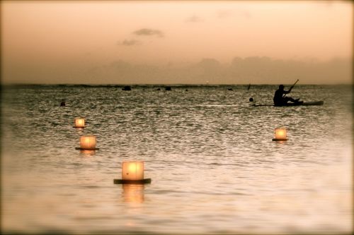 hawaii waikiki lantern