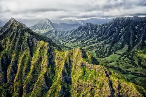 hawaii mountains valley