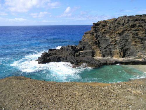 hawaii beach volcanic