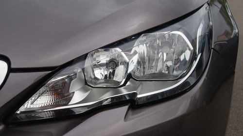 headlights  308  peugeot