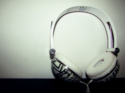 headphones white music