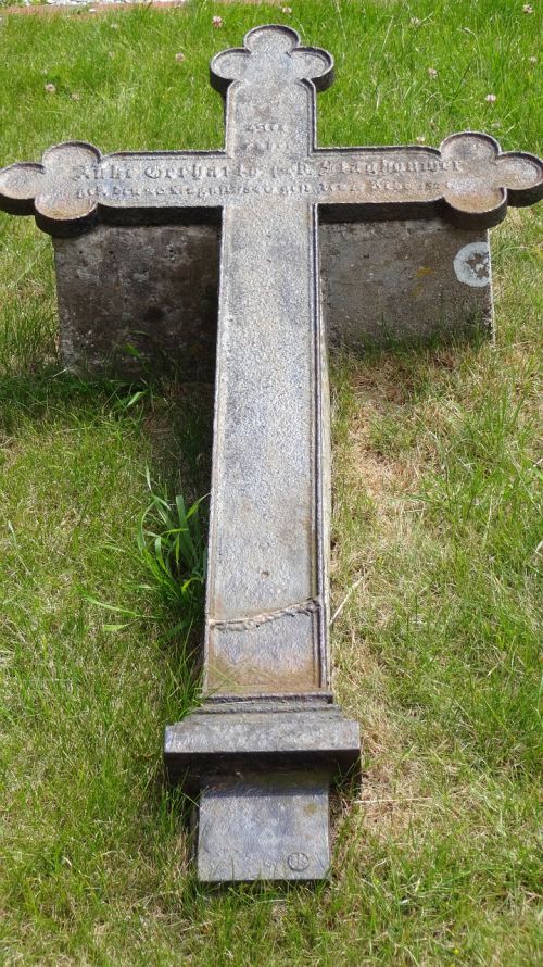headstone christian resting place