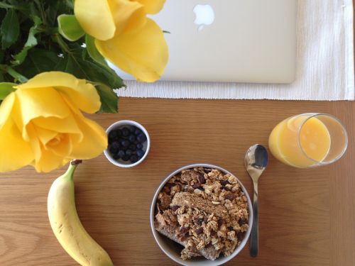 healthy flowers breakfast