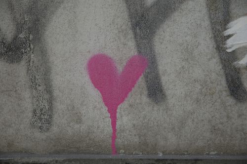 heart graffiti wall