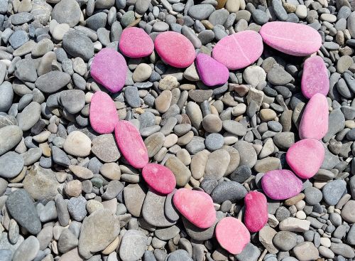 heart pink stones