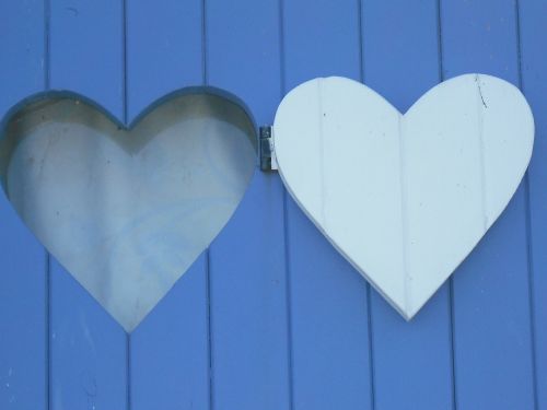 heart blue wood