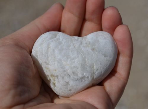 heart stone hand