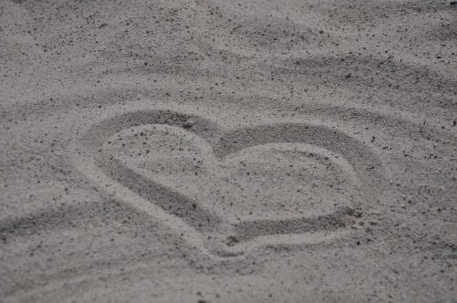 heart beach falling in love