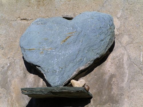 heart stone love