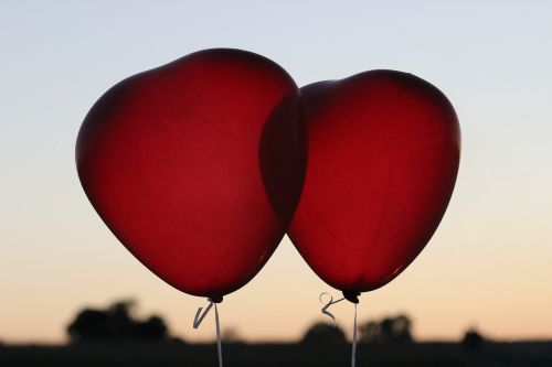 heart balloon romance