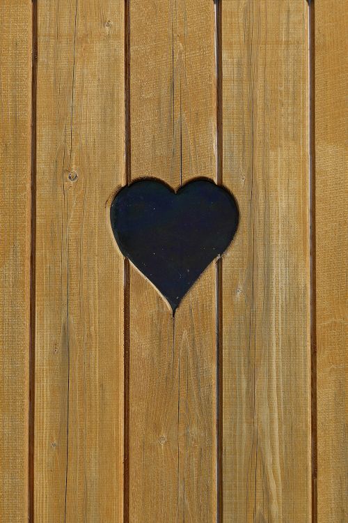 heart loo wood