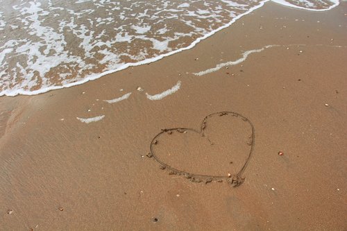 heart  beach  sand