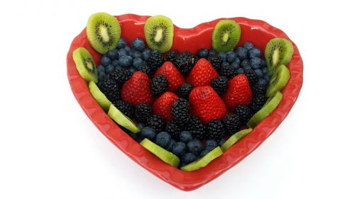 heart fruits strawberry