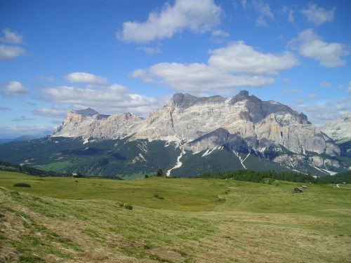 heiligkreuzkofel kreuzkofelgruppe dolomites