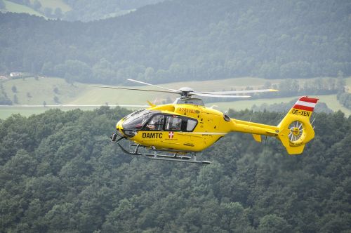 helicopter christophorus9 yellow