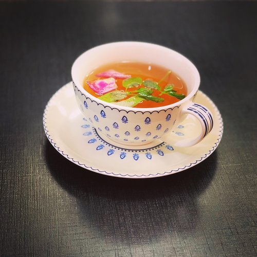 herbal  tea  cup