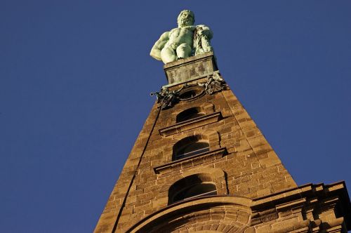 hercules statue landmark