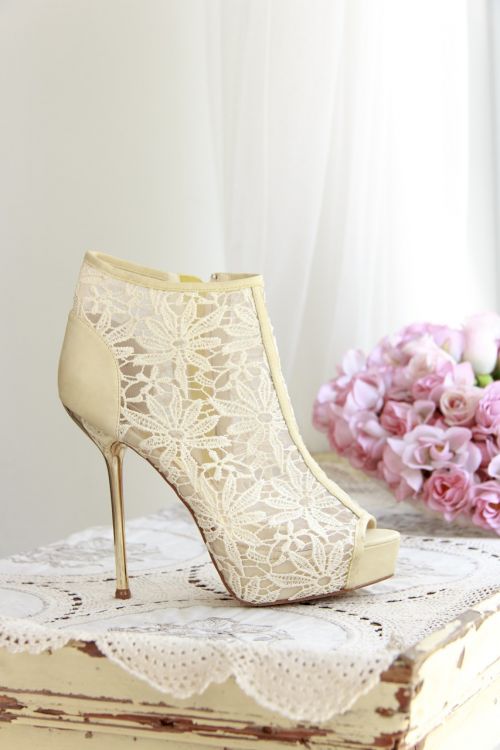 high heels fashion white