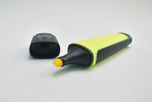 highlighter yellow marker