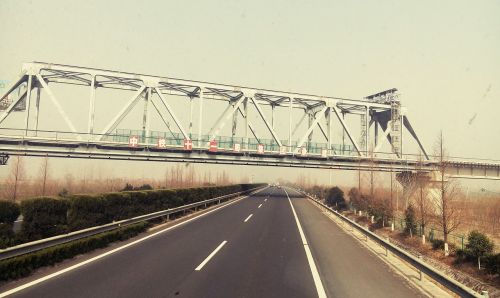 highway bridge high speed