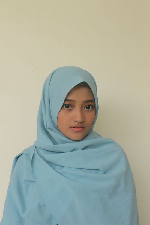 young woman hijab hijabgaul