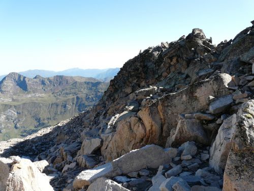 hike rock scree