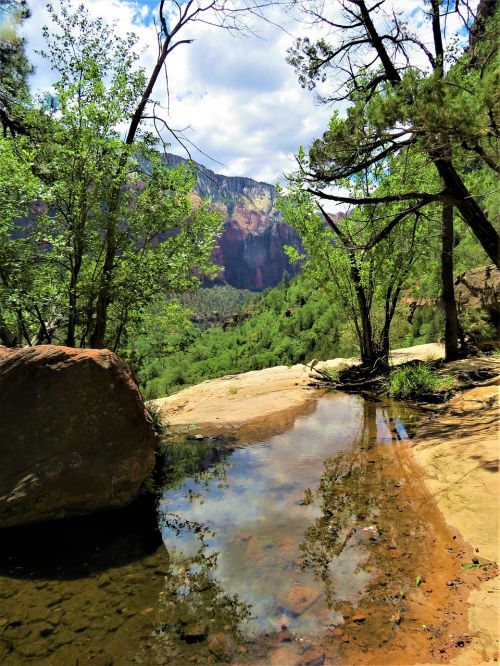 hiking reflection utah