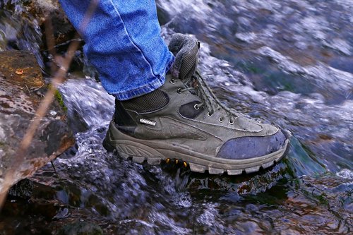 hiking  shoes  water