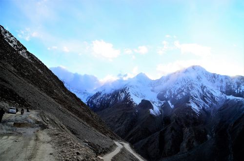 himalayas mountains india