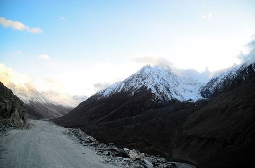 himalayas mountains india