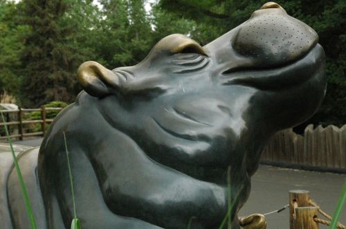 hippo zoo statue