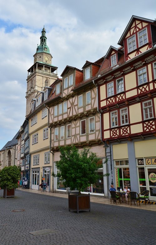 historic center  truss  historically