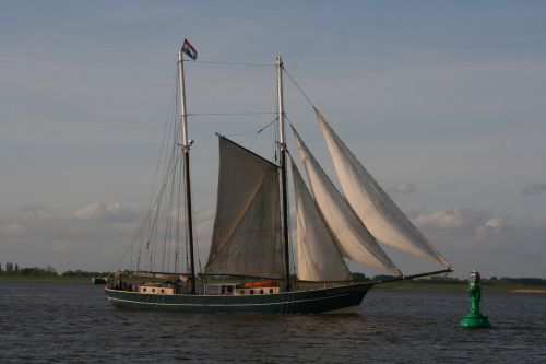 historically seafaring sailor