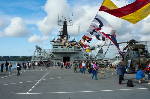 hms bulwark amphibious dock royal navy open day