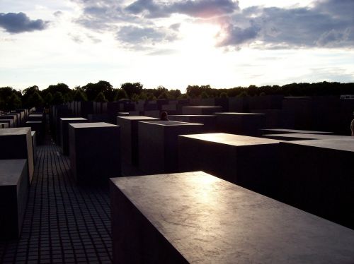 holocaust monument berlin
