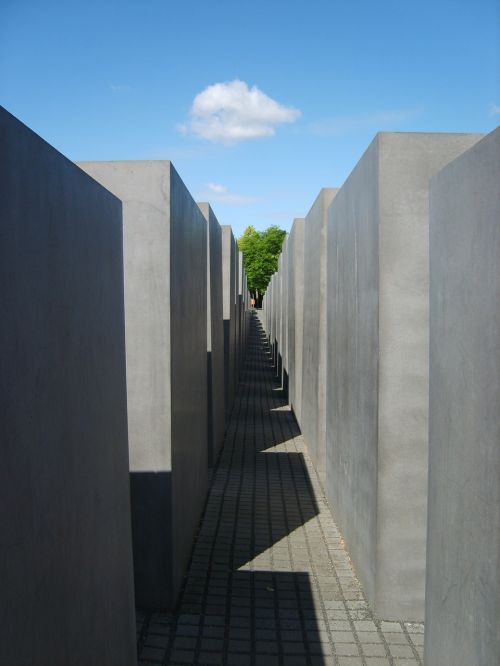 holocaust memorial berlin memorial stones