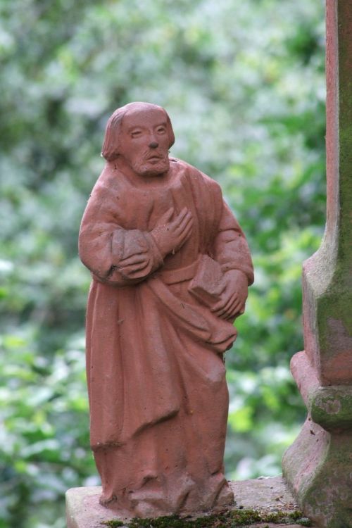 holy statue josef
