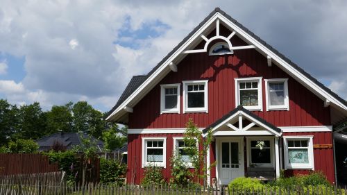 home wood facade