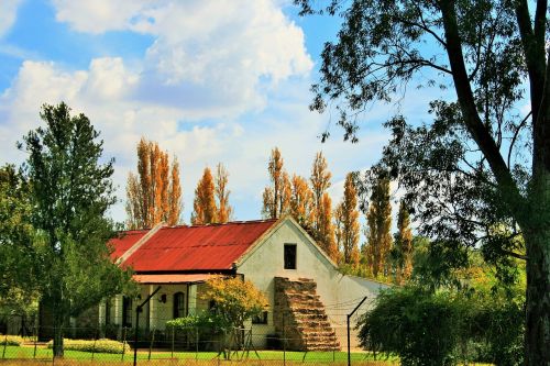 homestead farm house