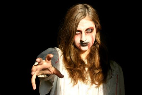 horror halloween girl