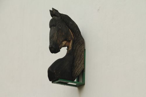 horse wood statue