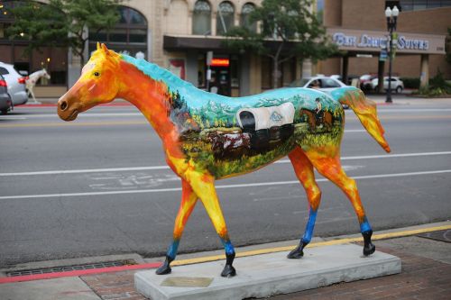 horse colorful statue