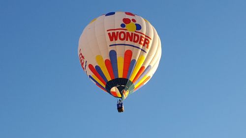hot air balloon wanderers sky