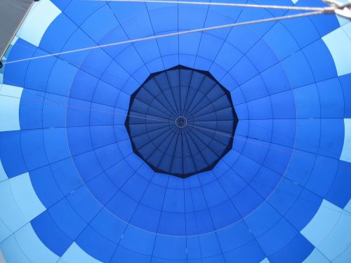 hot air balloon blue round