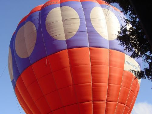 hot-air ballooning italy town festival