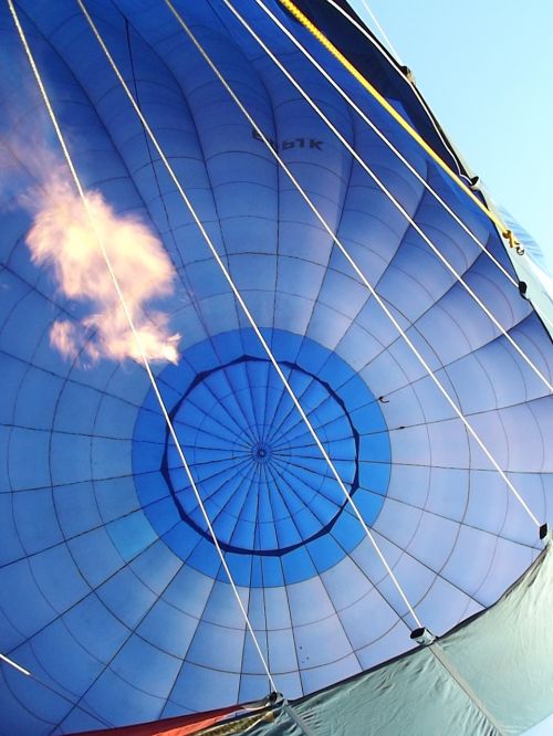 hot-air ballooning flight ball
