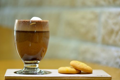 hot chocolate black cacao cafe