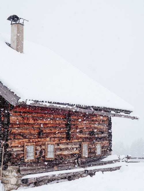 house architecture snow